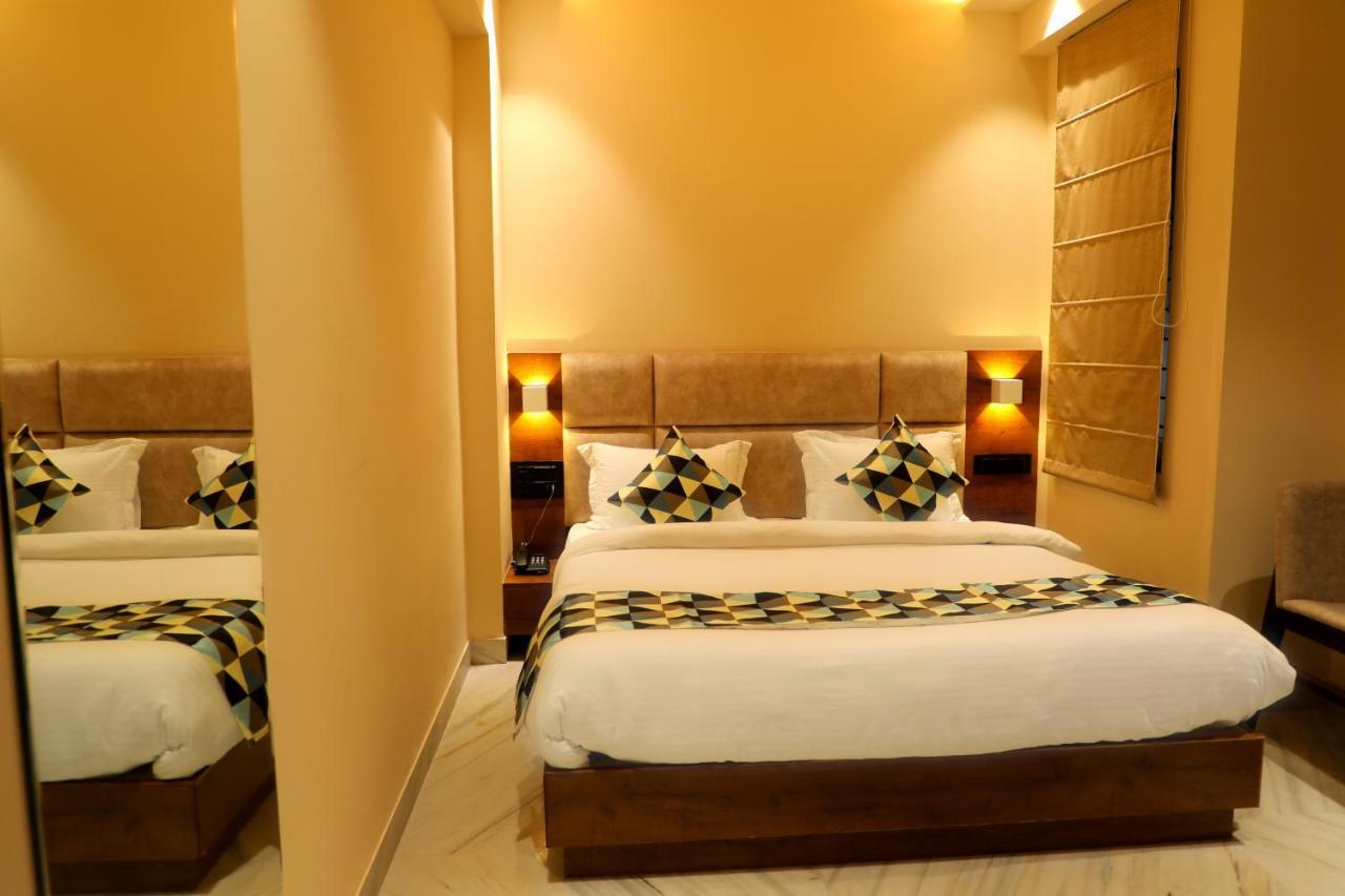 The Sky Imperial Hotel Sugam - 10 Meters From Shrinathji Temple Nathdwara Exterior photo