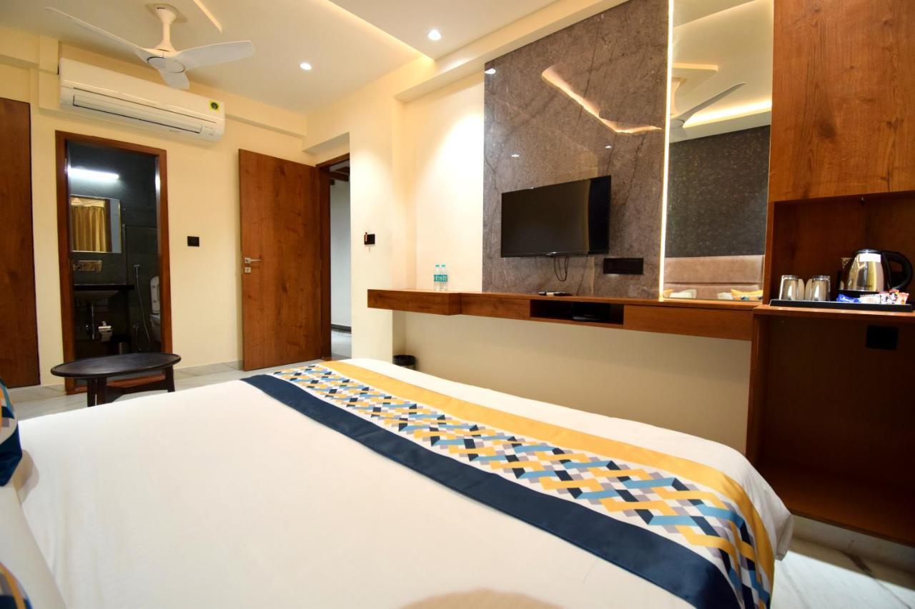 The Sky Imperial Hotel Sugam - 10 Meters From Shrinathji Temple Nathdwara Exterior photo